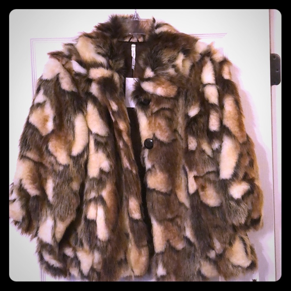 Willow & Clay - Faux fur Coat